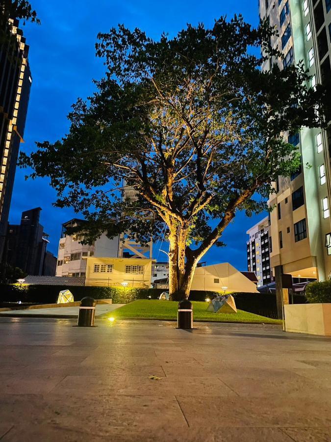 The Base Central Pattaya 2 Bed 2 Bath By Numam Buitenkant foto