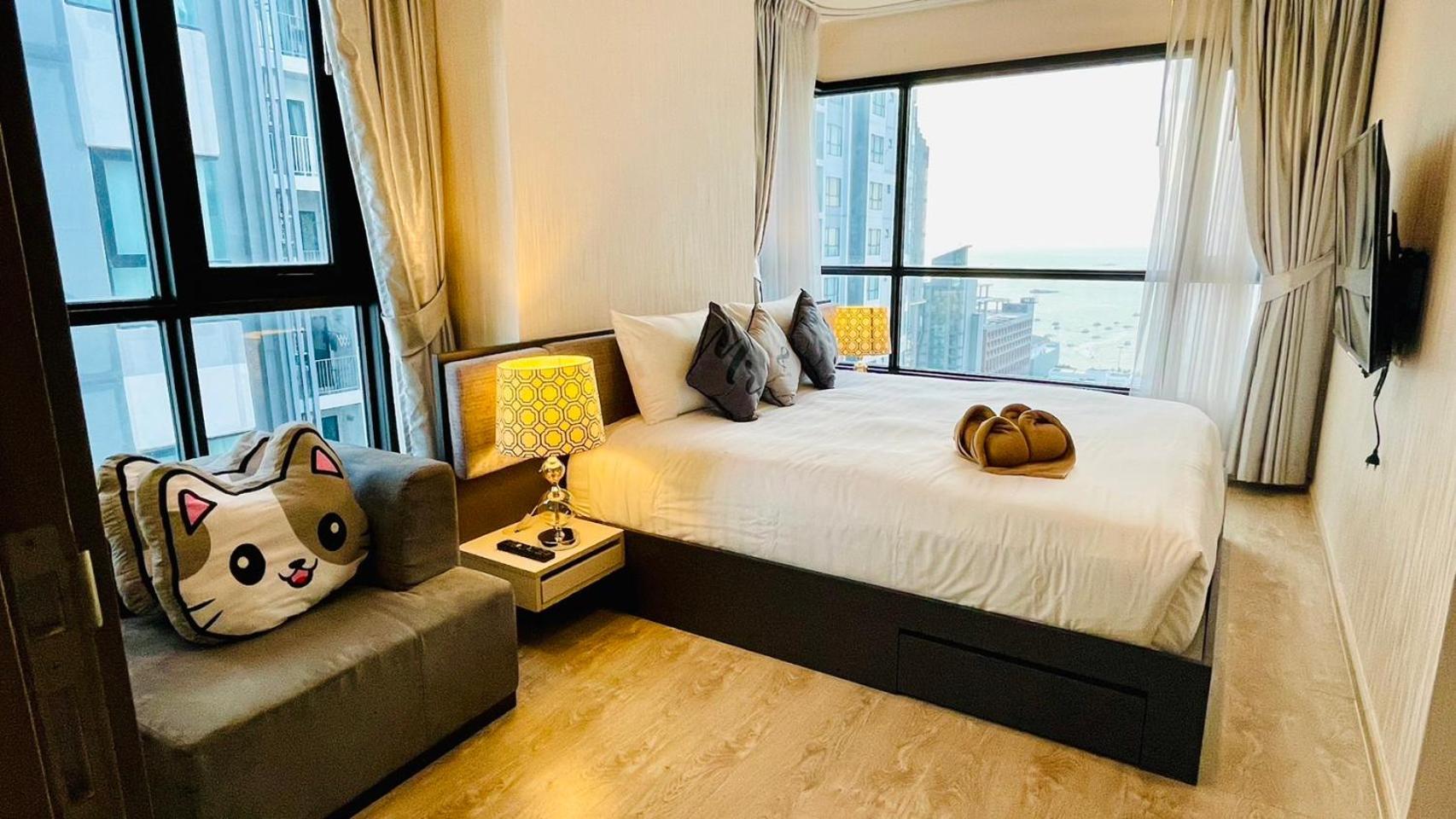 The Base Central Pattaya 2 Bed 2 Bath By Numam Buitenkant foto